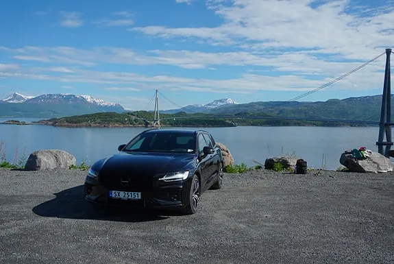 Volvo V60 2022 photo 5