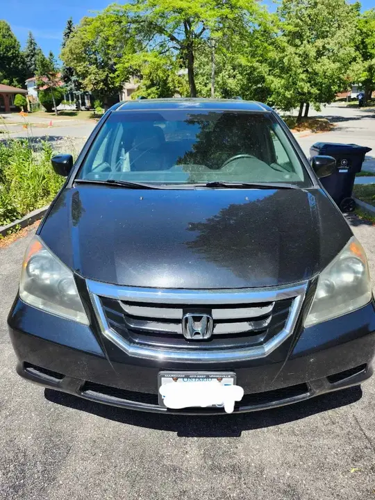 Honda Odyssey 2010 photo 2