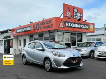 Toyota Aqua 2019 photo 2