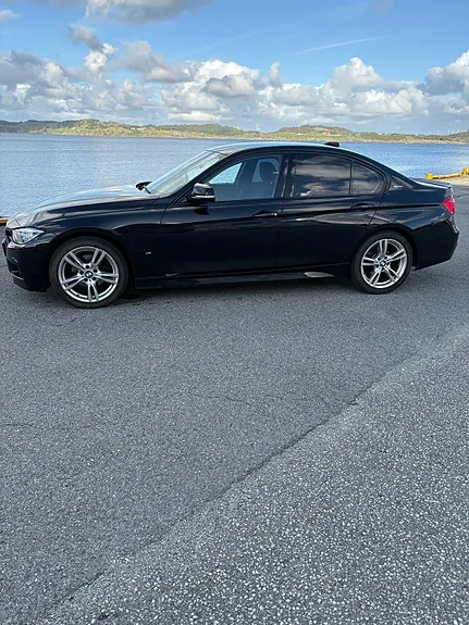 BMW 330E 2018 photo 4
