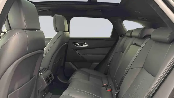 Land Rover Range Rover Velar 2024 photo 4