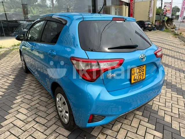 Toyota Vitz 2017 photo 5