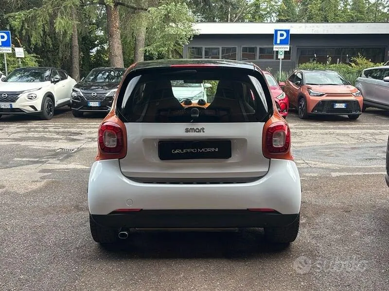 Smart Fortwo 2019 photo 4