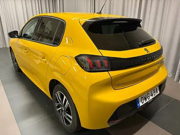 Peugeot 208 2023 photo 3