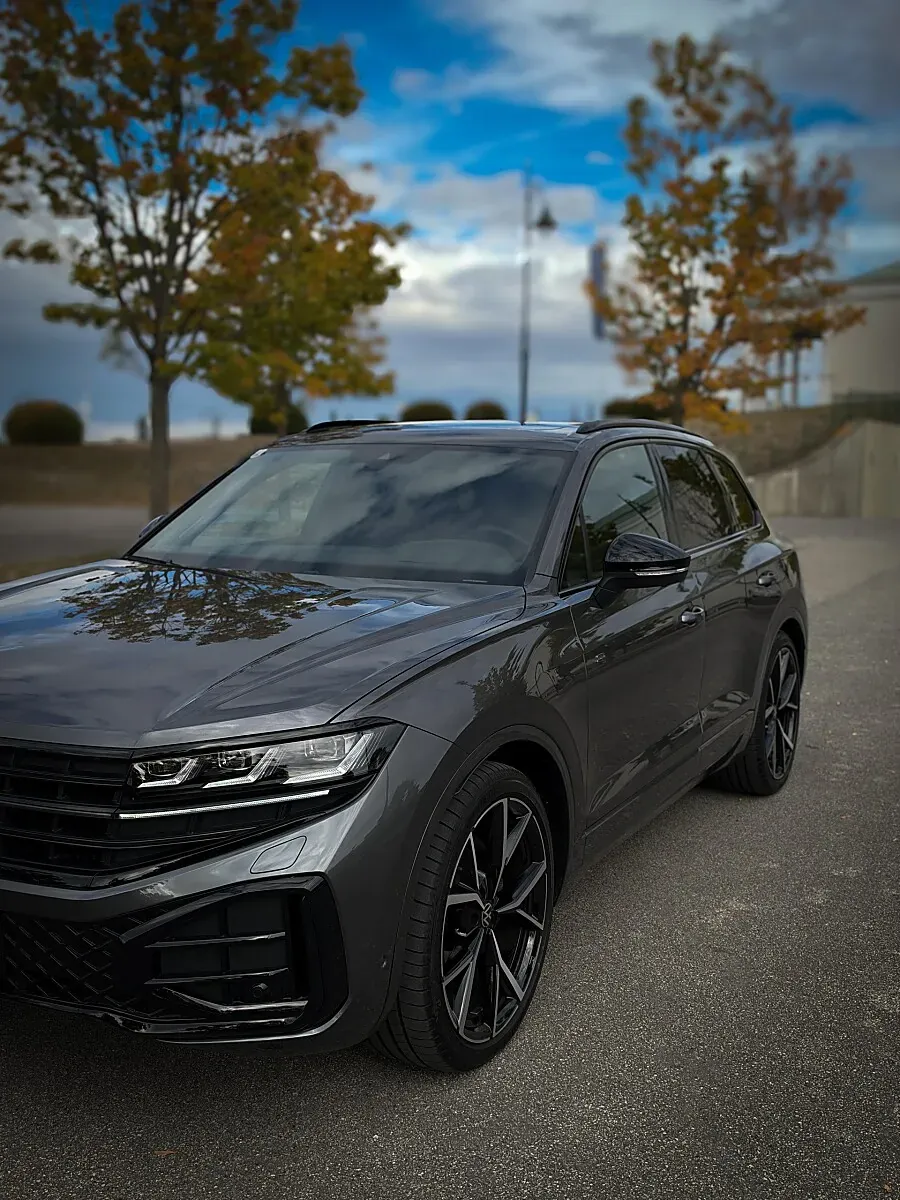 Volkswagen Touareg 2024 photo 3