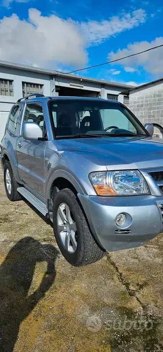 Mitsubishi Pajero 2006 photo 2