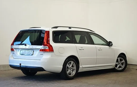 Volvo V70 2015 photo 4