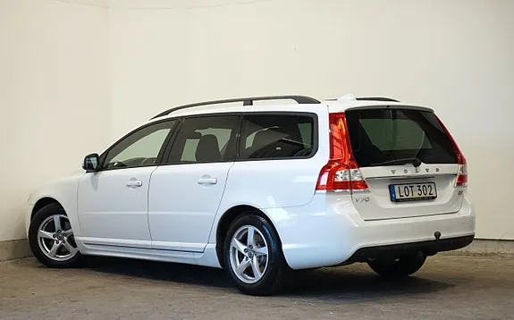 Volvo V70 2015 photo 3