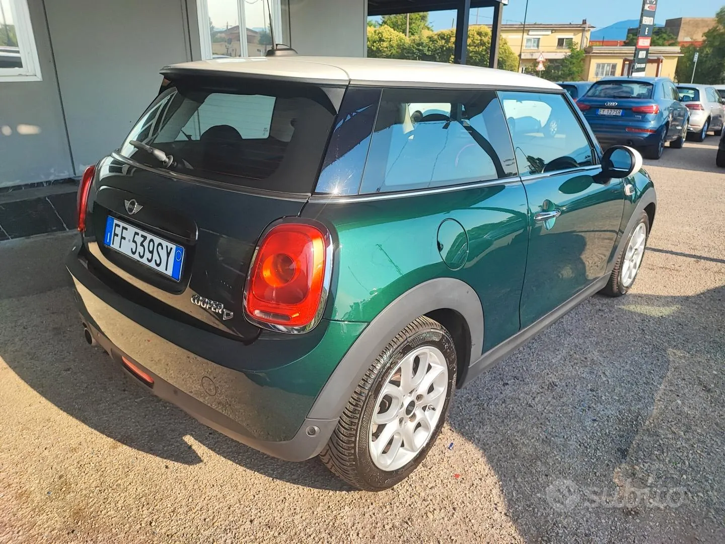 Mini 1.5 Cooper D 2016 photo 5