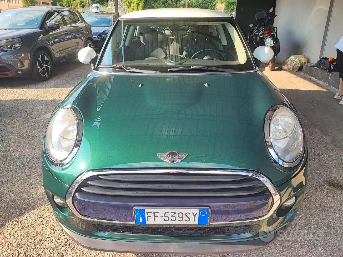 Mini 1.5 Cooper D 2016 photo 2