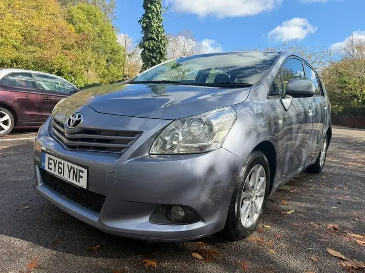Toyota Verso 2011 photo 5