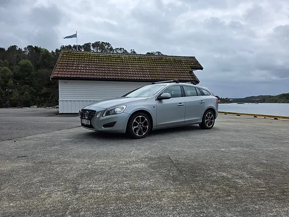 Volvo V60 2012 photo 3