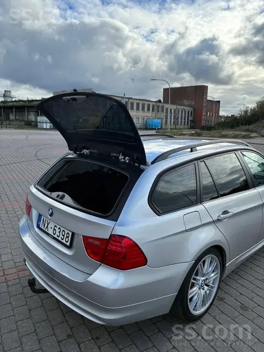 BMW 318D 2009 photo 5