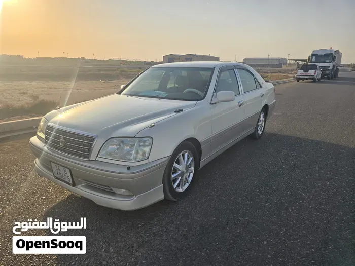 Toyota Crown 2002 photo 2