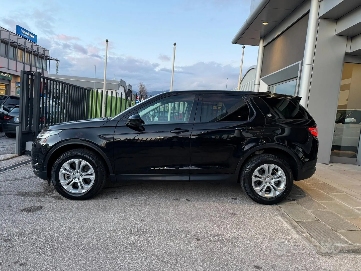 Land Rover Discovery Sport 2021 photo 5