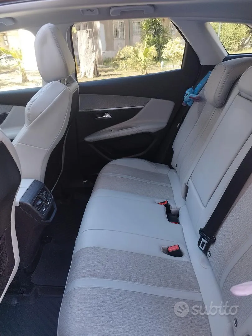 Peugeot 3008 2022 photo 2