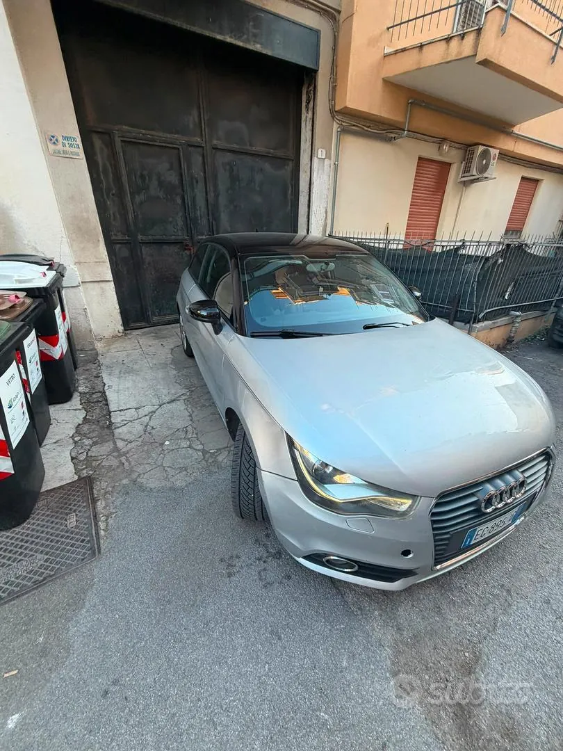 Audi A1 2011 photo 2