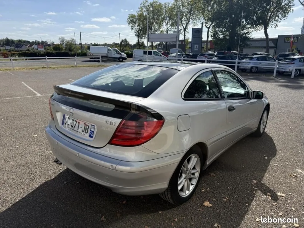 Mercedes-Benz C-Class 2002 photo 4