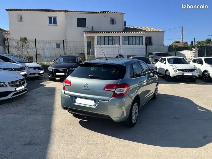 Citroen C4 2011 photo 4