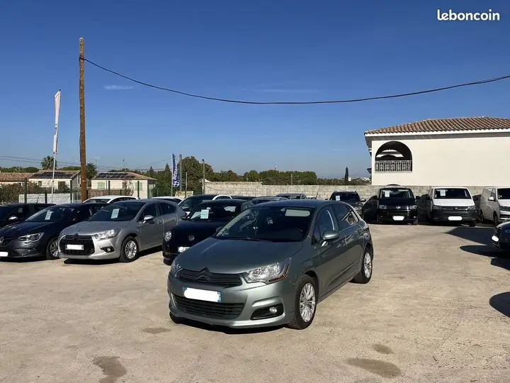 Citroen C4 2011 photo 2