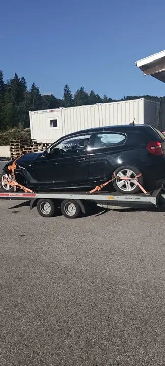BMW 1 Series 2009 photo 3