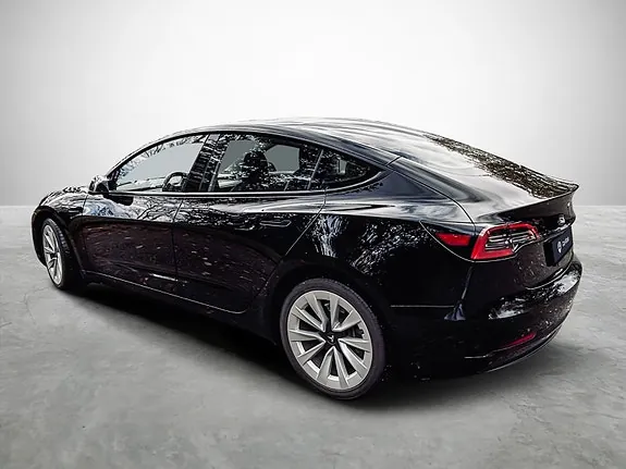 Tesla Model 3 2022 photo 3