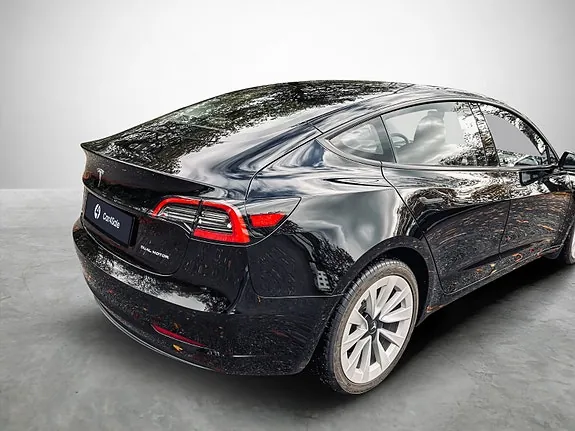 Tesla Model 3 2022 photo 5