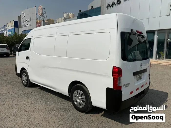Nissan Urvan 2019 photo 4