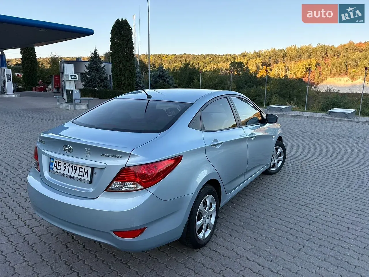 Hyundai Accent 2012 photo 5