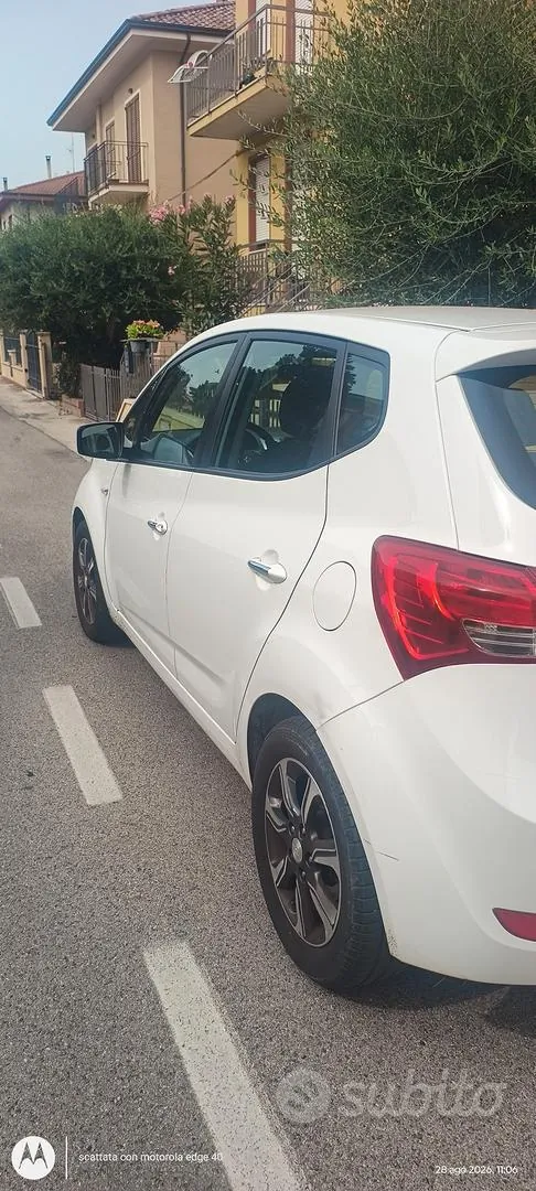Hyundai Ix20 2015 photo 3