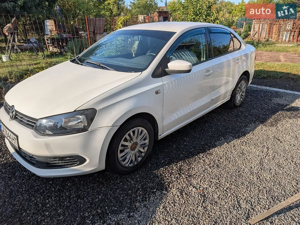 Volkswagen Polo 2012 photo 3