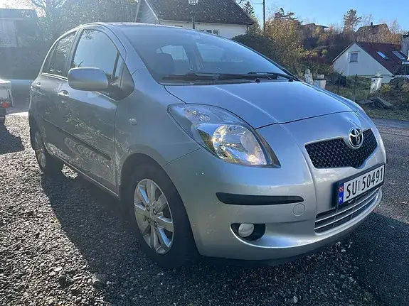 Toyota Yaris 2007 photo 3