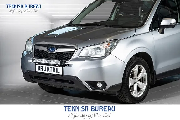 Subaru Forester 2015 photo 2