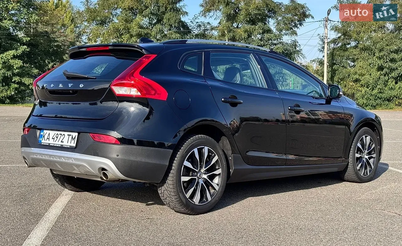 Volvo V40 Cross Country 2019 photo 5