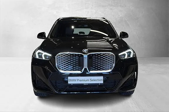 BMW Ix1 2026 photo 2