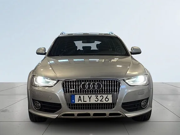 Audi A4 2015 photo 2