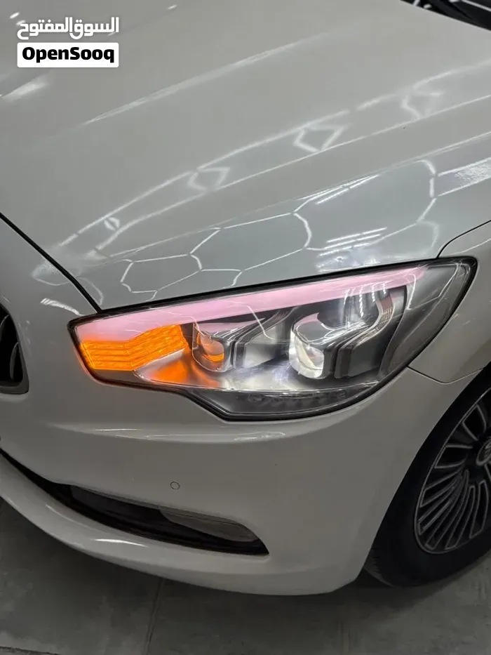 Kia Quoris 2013 photo 3