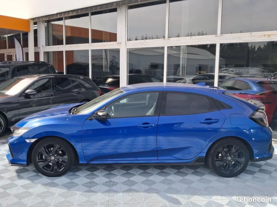 Honda Civic 2018 photo 2