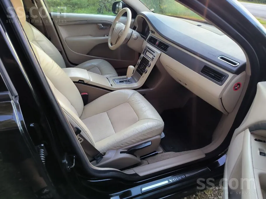 Volvo V70 2007 photo 4