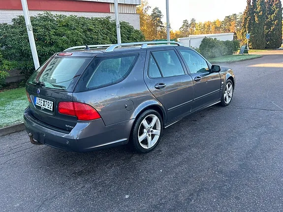 Saab 9-5 2010 photo 4