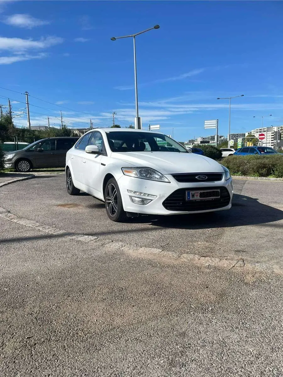 Ford Mondeo 2014 photo 3