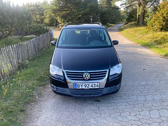 Volkswagen Touran 2008 photo 3