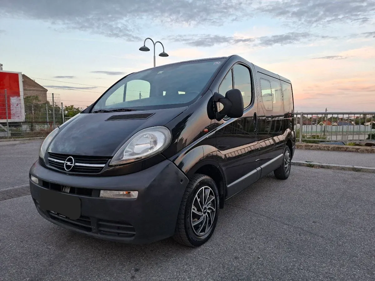 Opel Vivaro 2006 photo 2