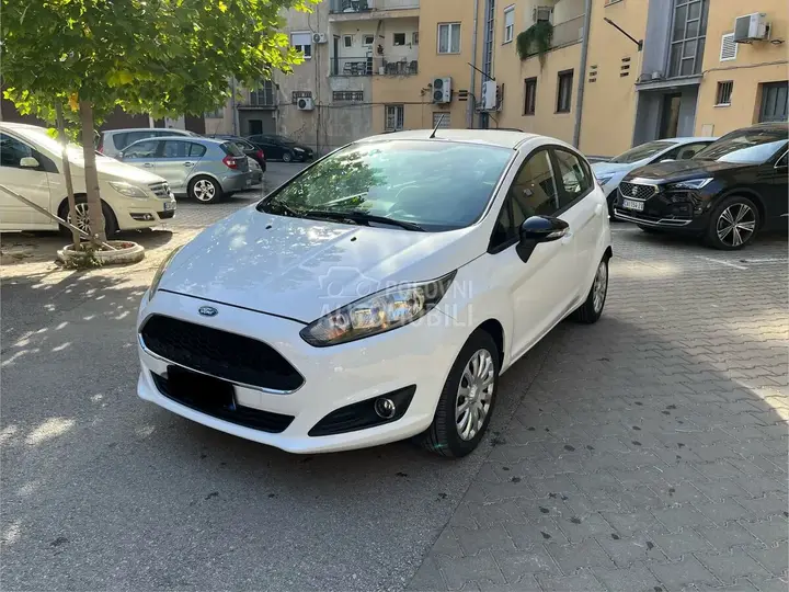 Ford Fiesta 2016 photo 2
