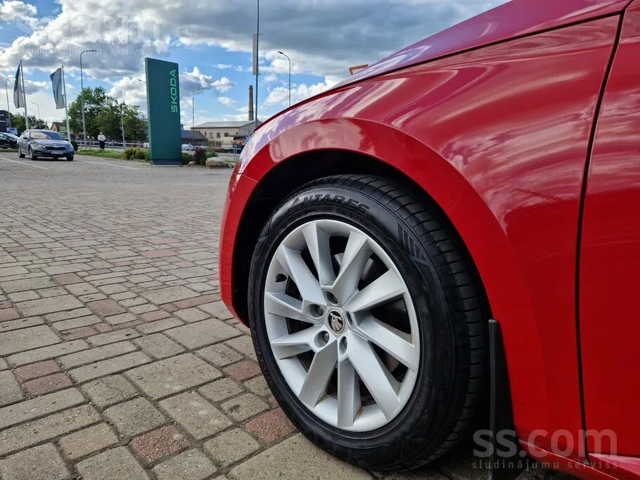 Skoda Superb 2020 photo 4