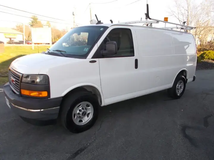 GMC Savana