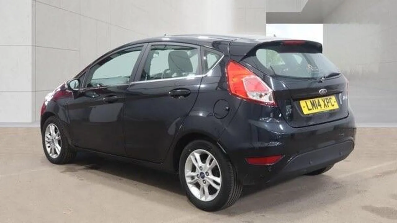 Ford Fiesta 2014 photo 4