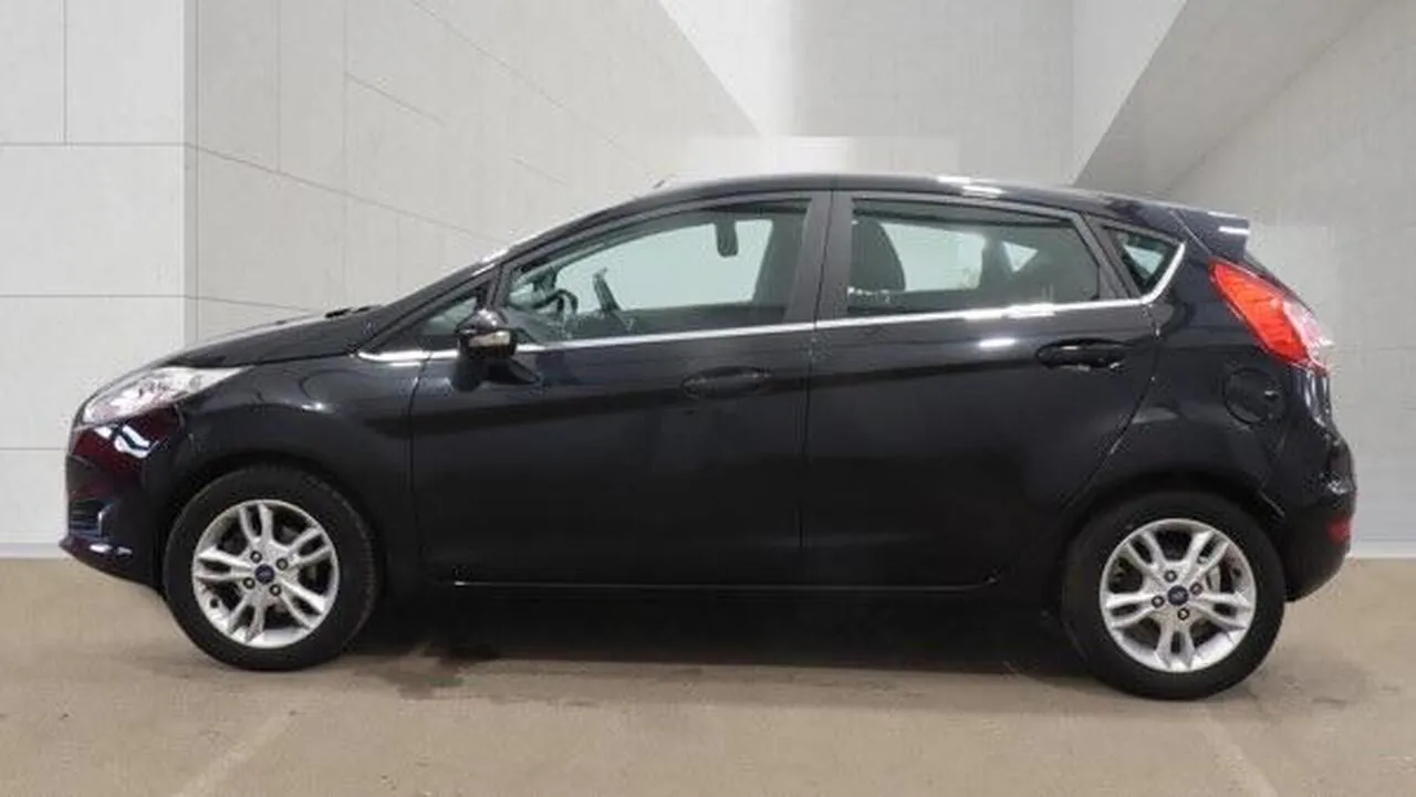 Ford Fiesta 2014 photo 3