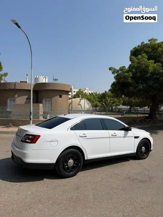 Ford Taurus