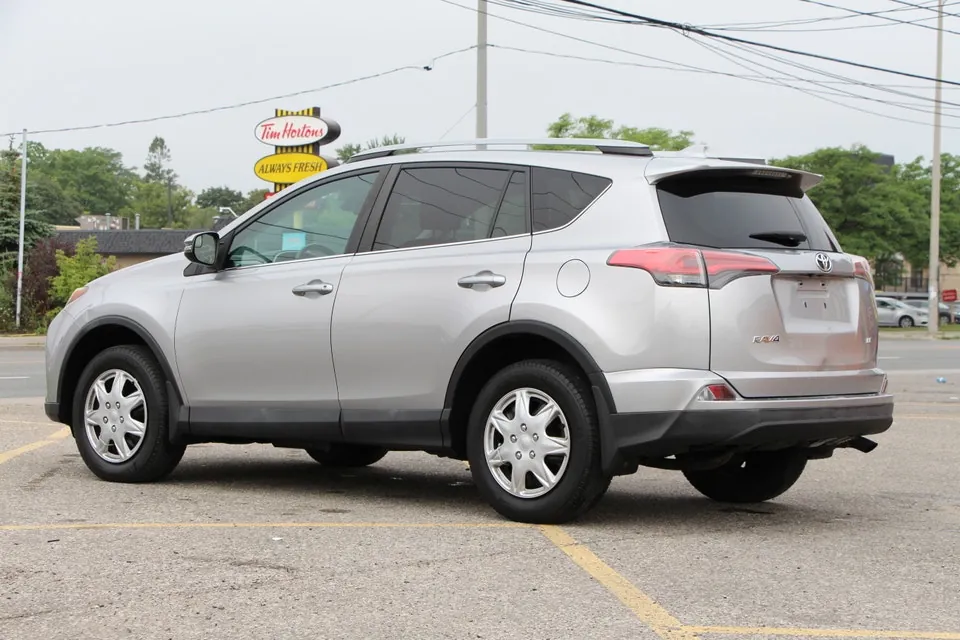 Toyota Rav4 2017 photo 5